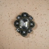 Golden diamond-encrusted pearl decorative fasteners, fashionable clothing accessories, exquisite handcrafted ornaments Specification image